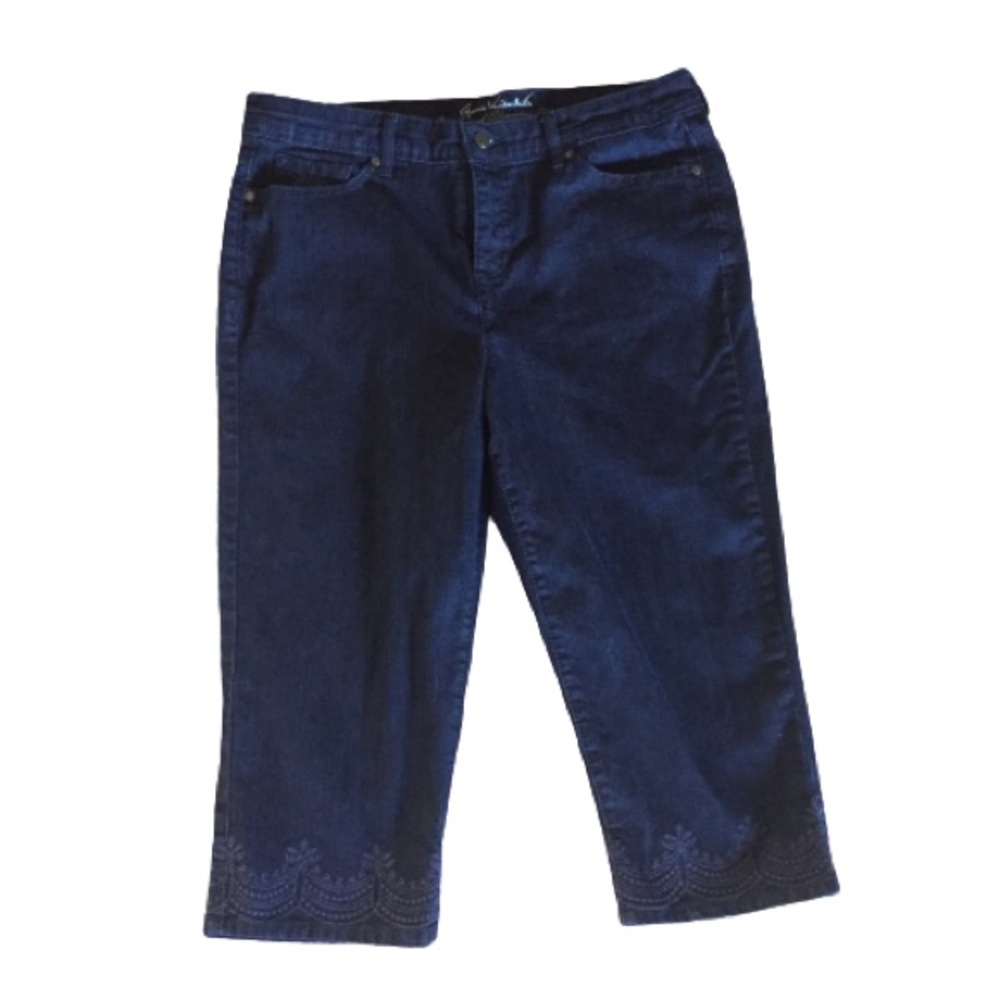 Denim capris all around slimming effect  size 10